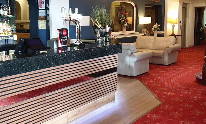 Lounge Bar